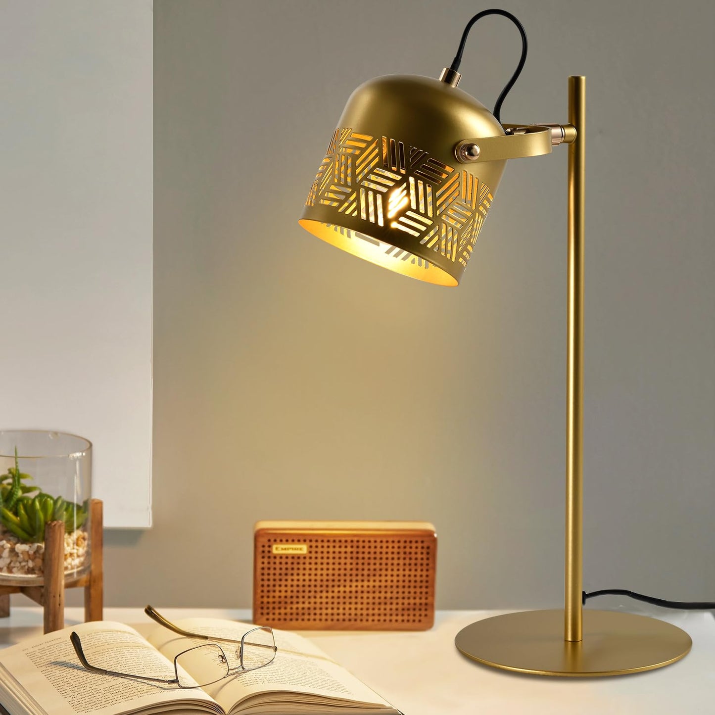 LQWELL® LED Table Lamp, Retro Palace Style Table Lamp, E27 Bedside Lamp, Metal Desk Lamp Dining Table Lamp for Bedroom Dining Room Library Museum Studio Office Bar Shop Decor